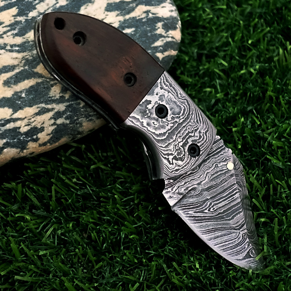 DAMASCUS DAGGER